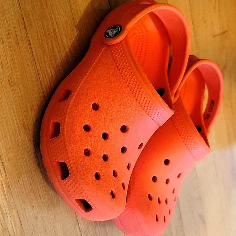 Crocs
